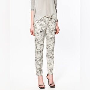 Zara White and Gray Ankle Cropped Pants
